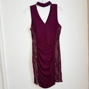 Elegant Ruched Burgundy Dress with Lace Overlay Side Panels, Choker Collar